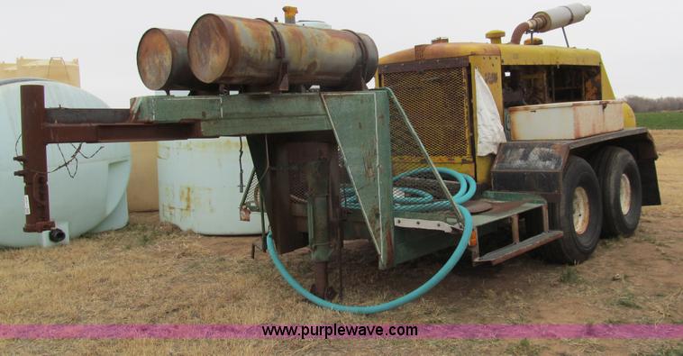 image for item G9698 Portable sandblaster