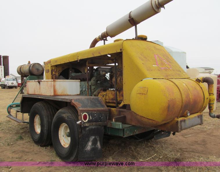 image for item G9698 Portable sandblaster