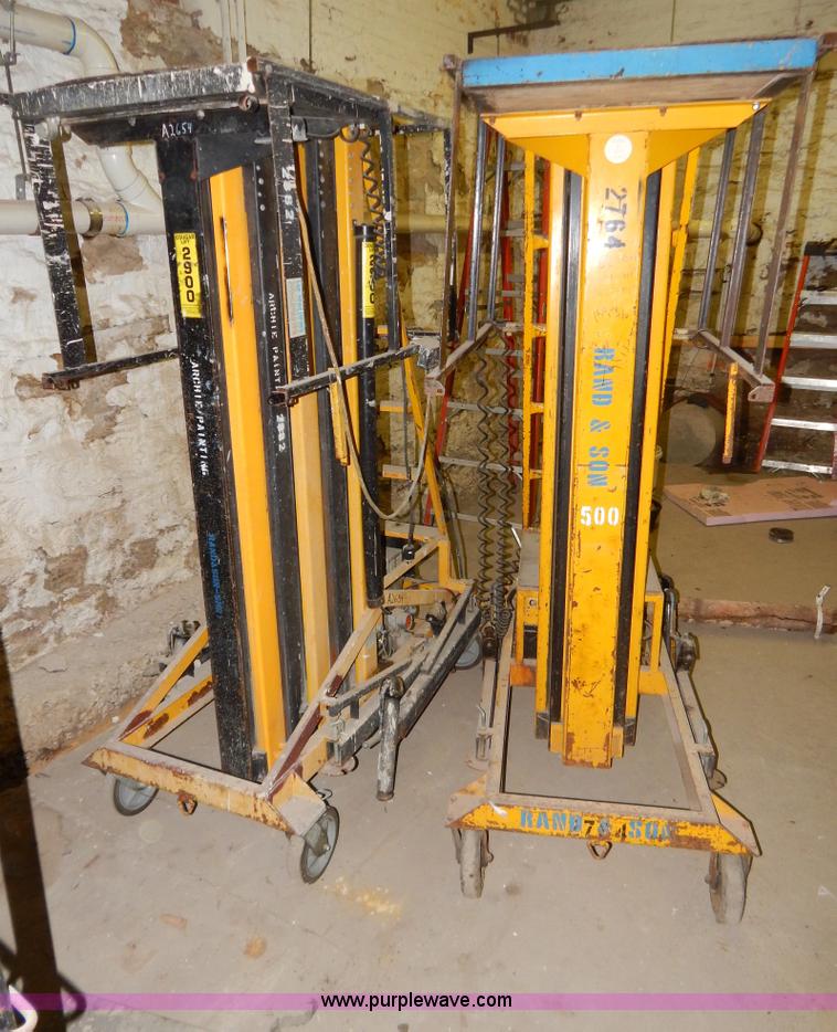 image for item H3890 (2) single man lifts