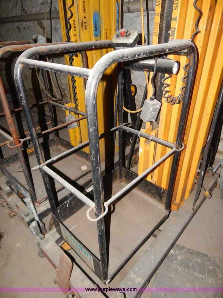 image for item H3891 (2) single man lifts