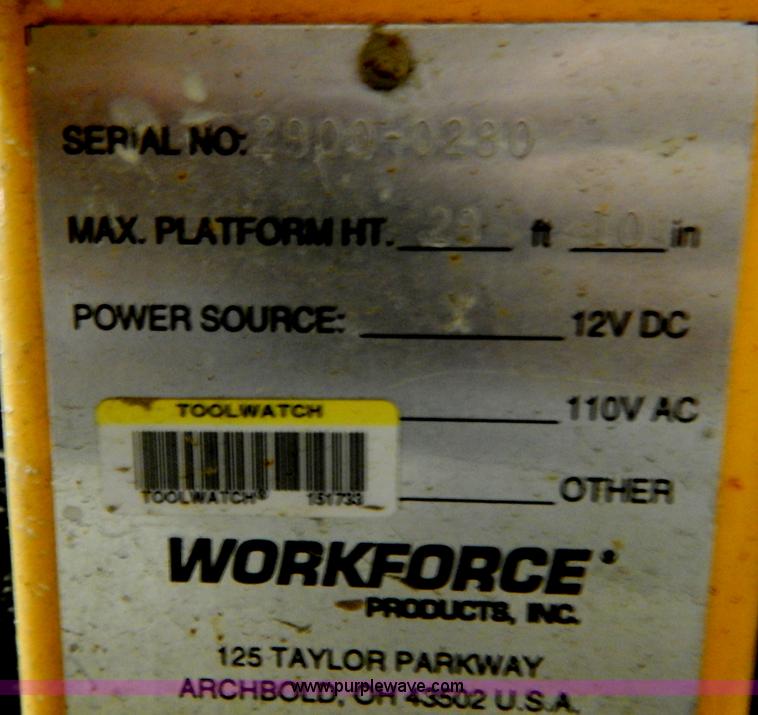 image for item H3895 Workforce 2900 XLT single man lift