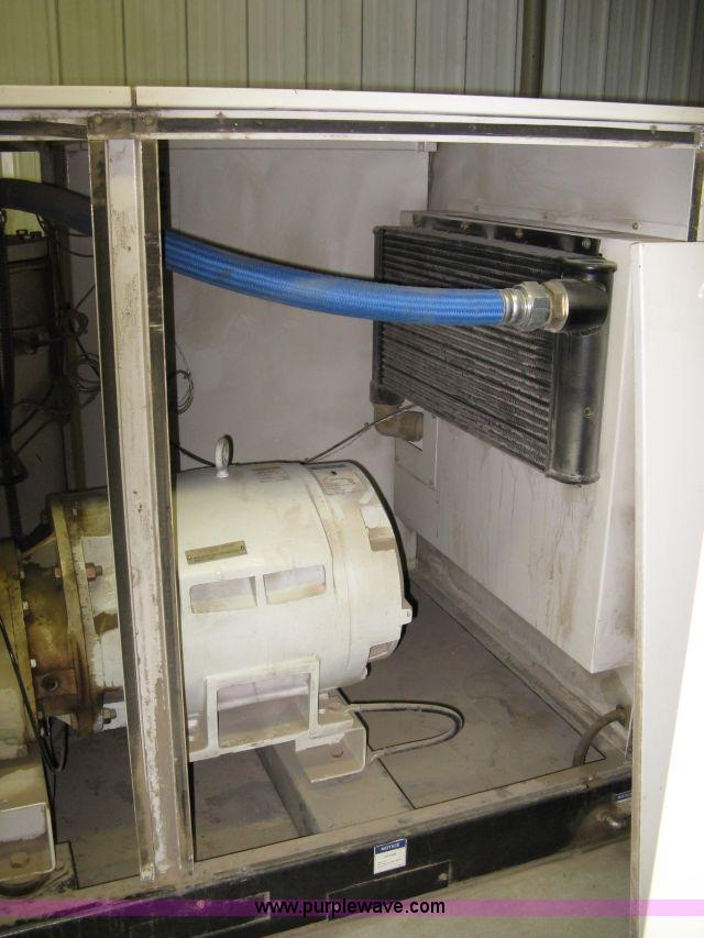 image for item H7836 1995 Ingersoll Rand SSR-EP75 air compressor and dryer