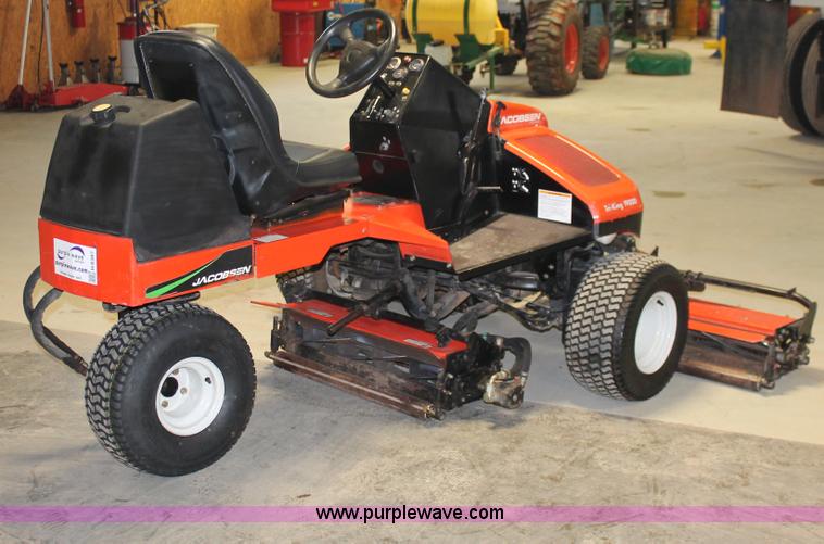 image for item H8387 2002 Jacobsen Tri-King 1900D reel mower
