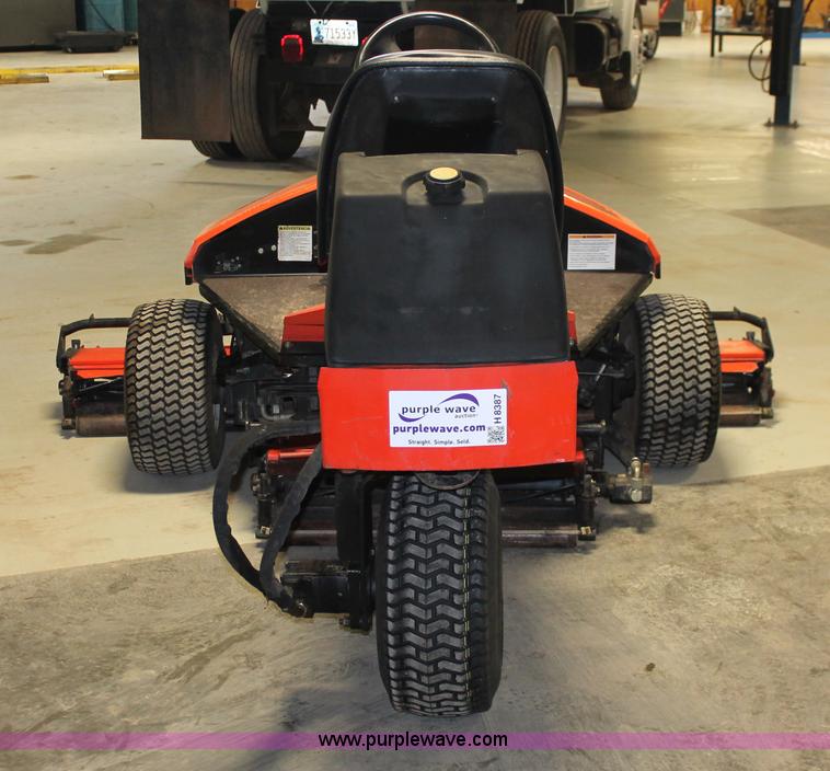image for item H8387 2002 Jacobsen Tri-King 1900D reel mower