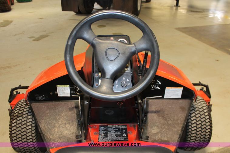 image for item H8387 2002 Jacobsen Tri-King 1900D reel mower