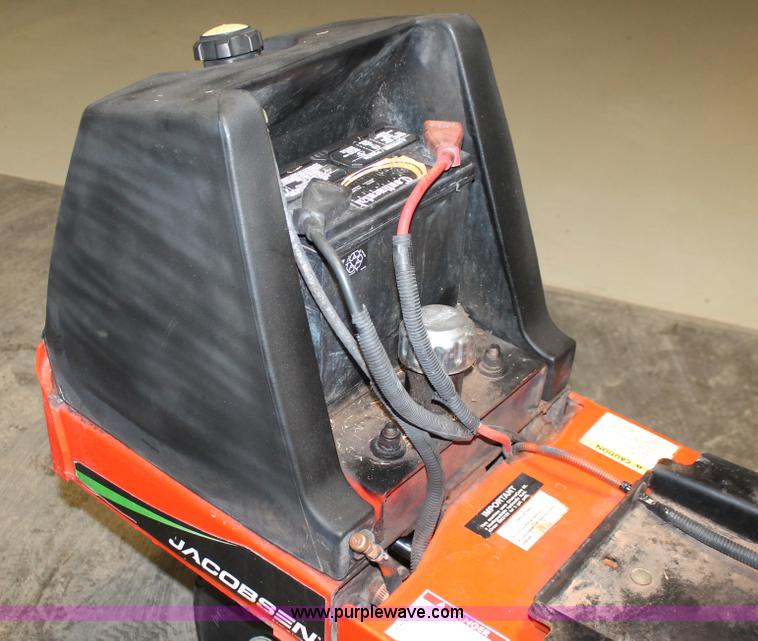 image for item H8387 2002 Jacobsen Tri-King 1900D reel mower