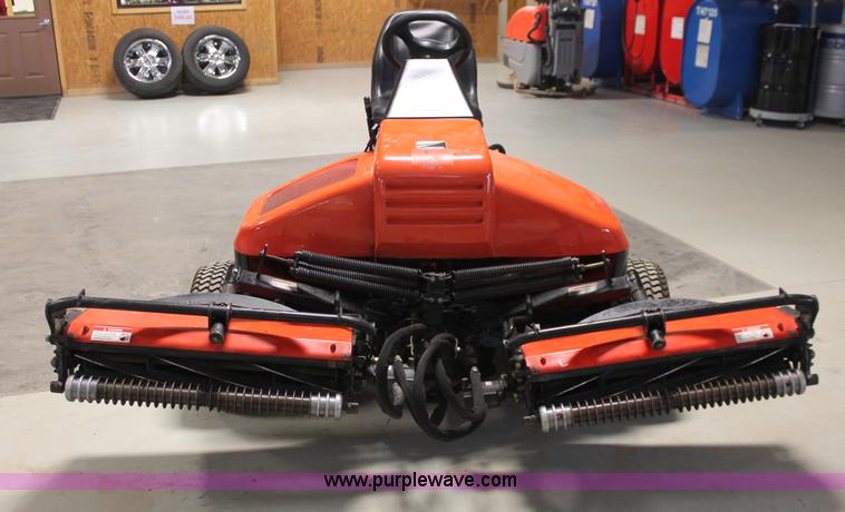 image for item H8387 2002 Jacobsen Tri-King 1900D reel mower