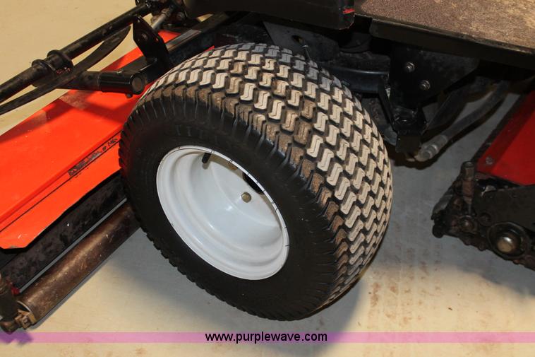 image for item H8387 2002 Jacobsen Tri-King 1900D reel mower