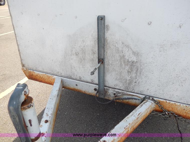 image for item H9587 2013 Utility box trailer