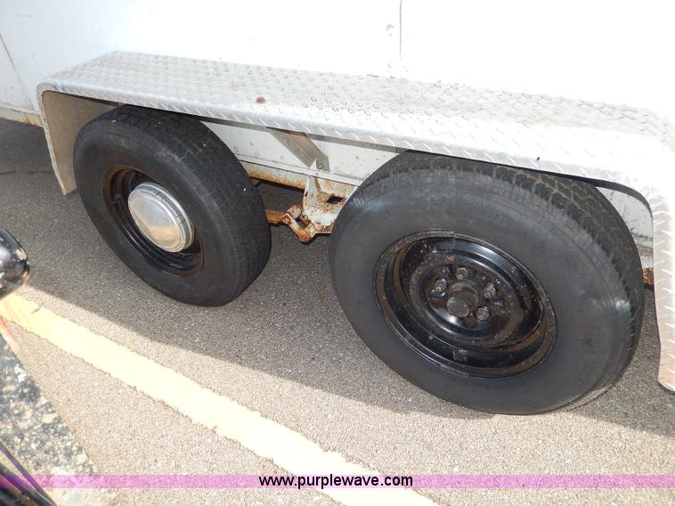 image for item H9587 2013 Utility box trailer