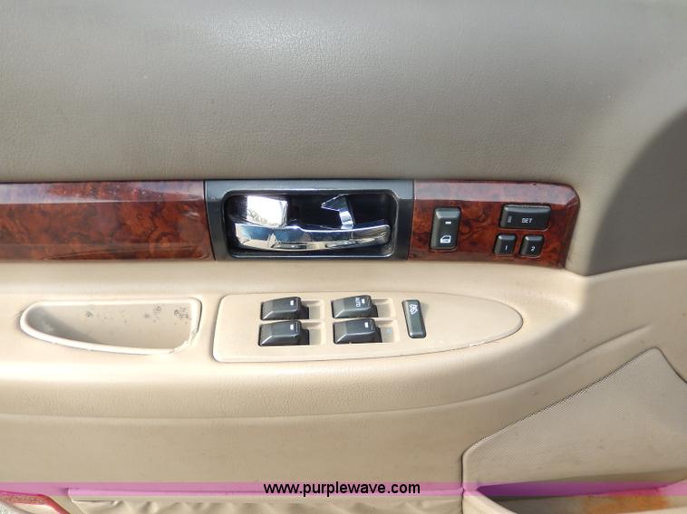 image for item H9599 2001 Lincoln LS V8