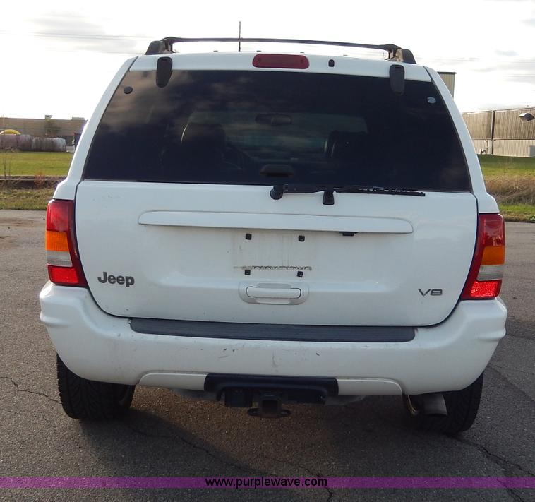 image for item H9632 2000 Jeep Grand Cherokee Limited SUV