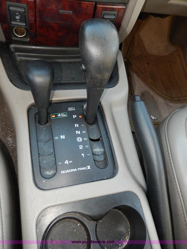 image for item H9632 2000 Jeep Grand Cherokee Limited SUV