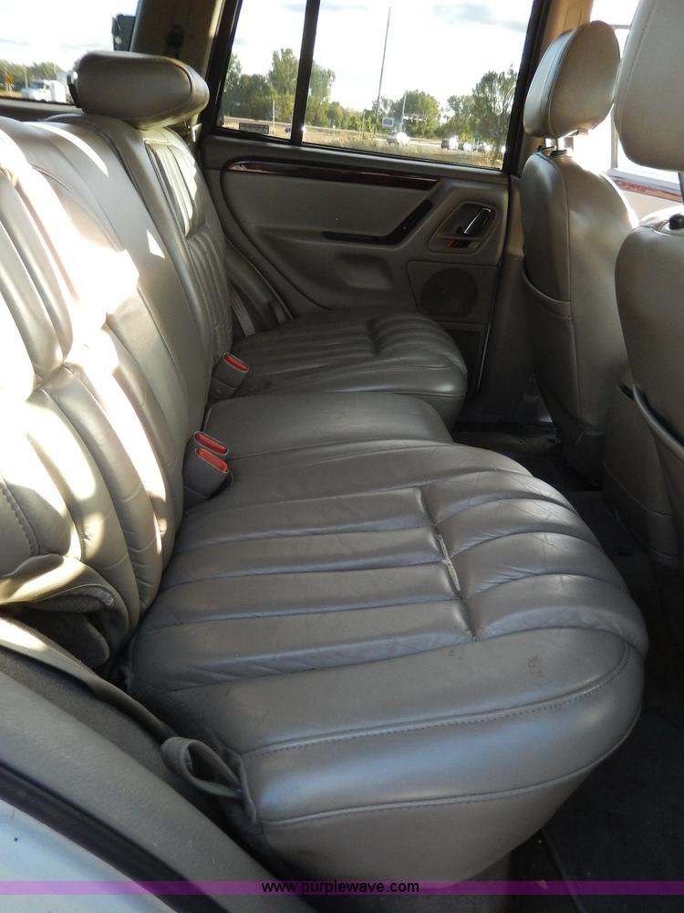 image for item H9632 2000 Jeep Grand Cherokee Limited SUV