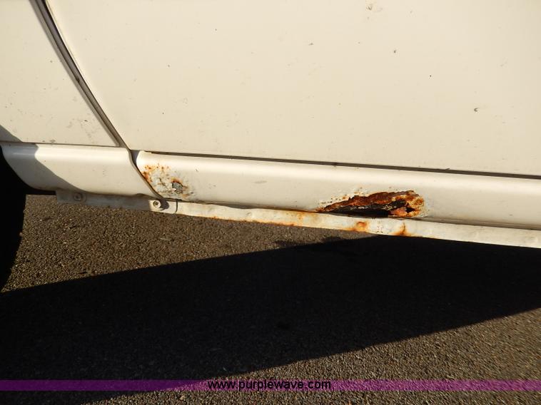 image for item H9632 2000 Jeep Grand Cherokee Limited SUV