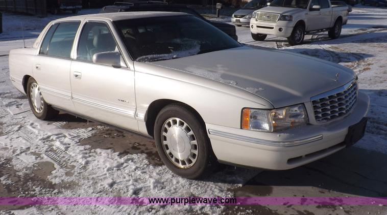 image for item I9243 1999 Cadillac DeVille