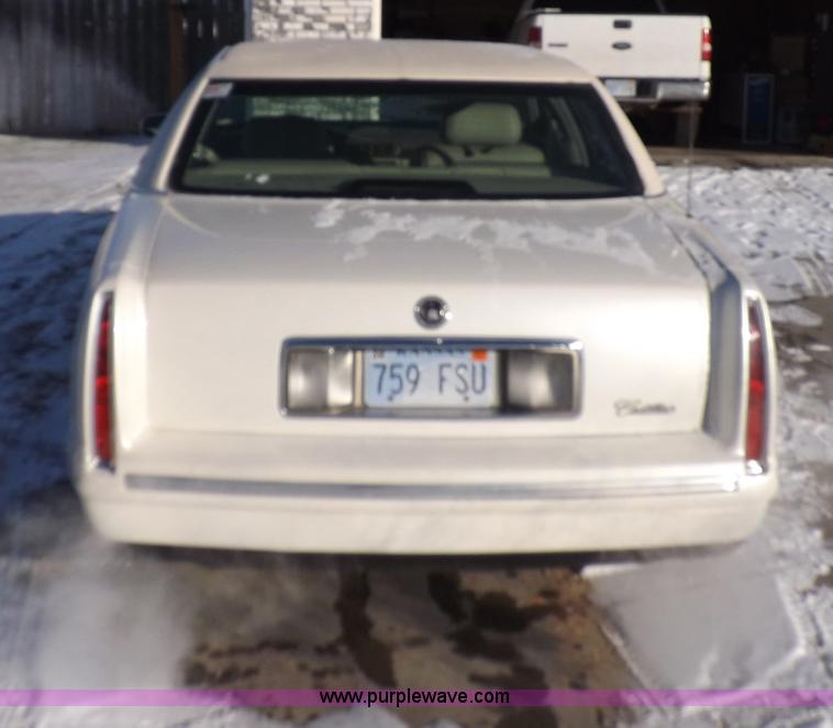 image for item I9243 1999 Cadillac DeVille