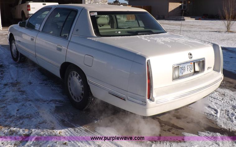 image for item I9243 1999 Cadillac DeVille