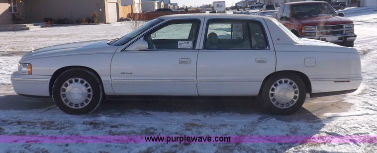 image for item I9243 1999 Cadillac DeVille