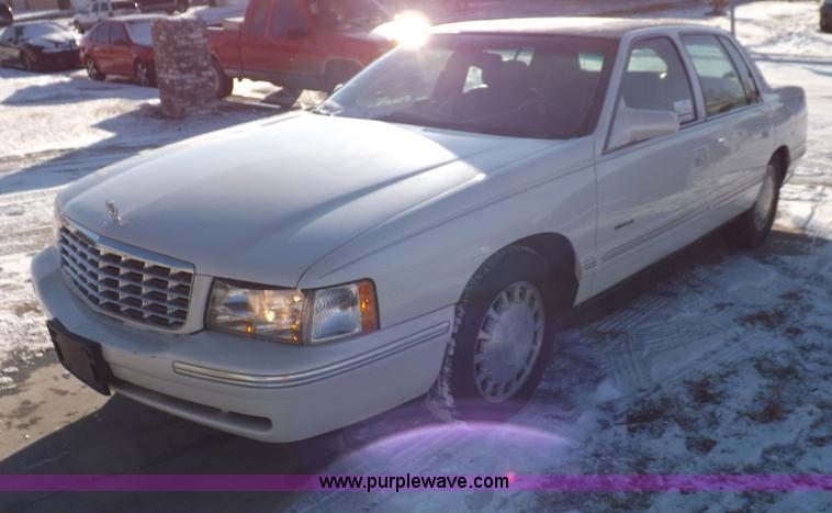 image for item I9243 1999 Cadillac DeVille