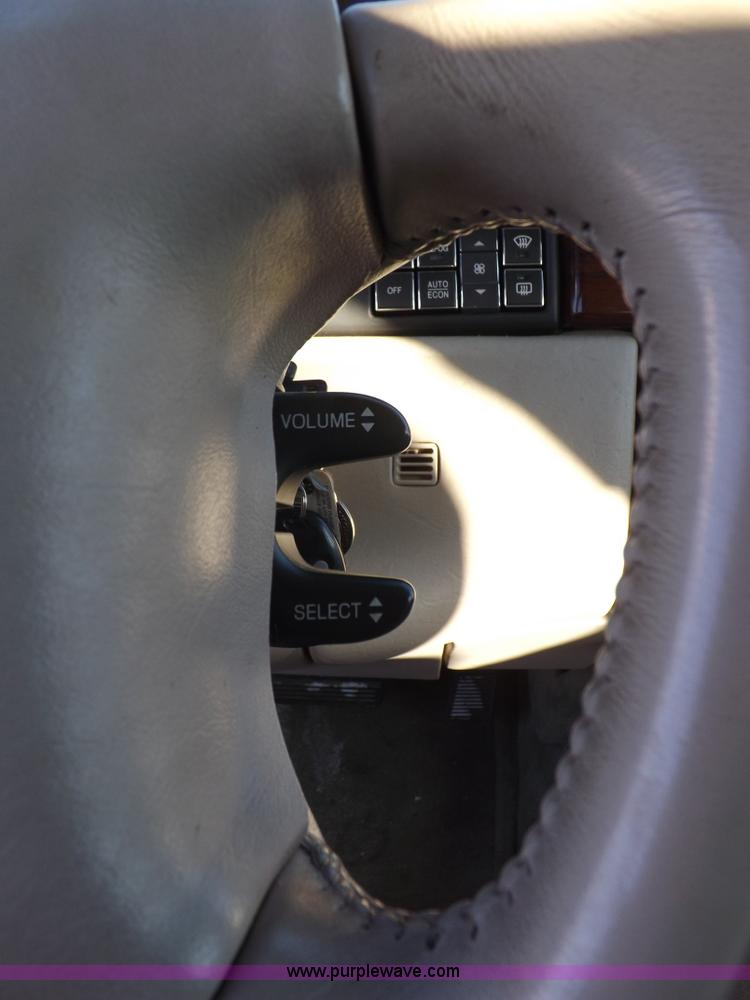 image for item I9243 1999 Cadillac DeVille