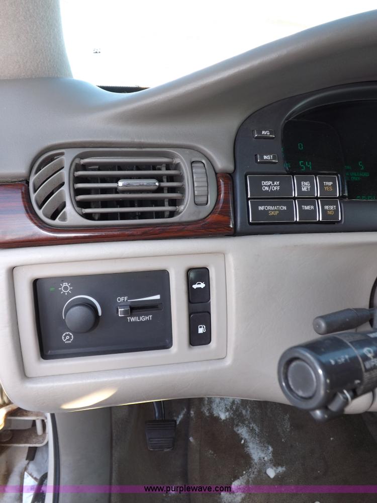 image for item I9243 1999 Cadillac DeVille