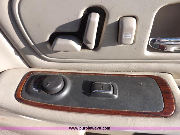 image for item I9243 1999 Cadillac DeVille