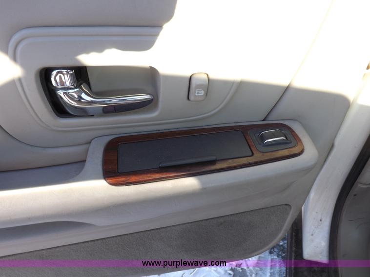 image for item I9243 1999 Cadillac DeVille