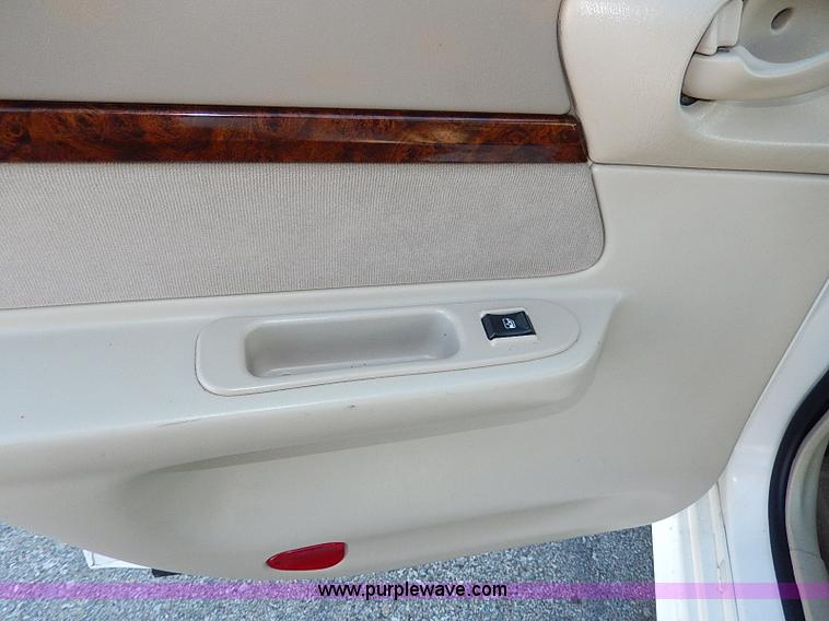 image for item I9474 2002 Chevrolet Impala LS