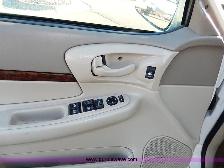 image for item I9474 2002 Chevrolet Impala LS