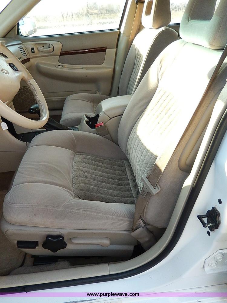 image for item I9474 2002 Chevrolet Impala LS