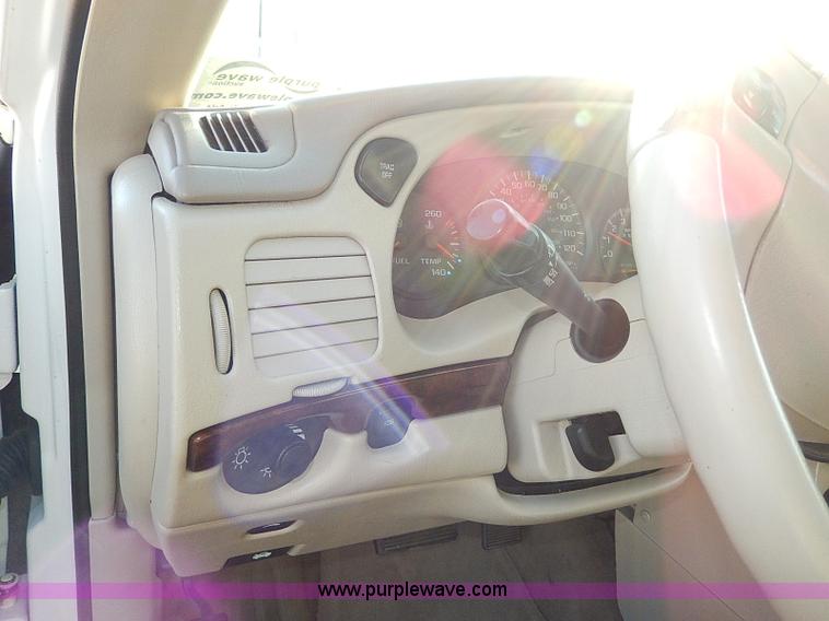 image for item I9474 2002 Chevrolet Impala LS