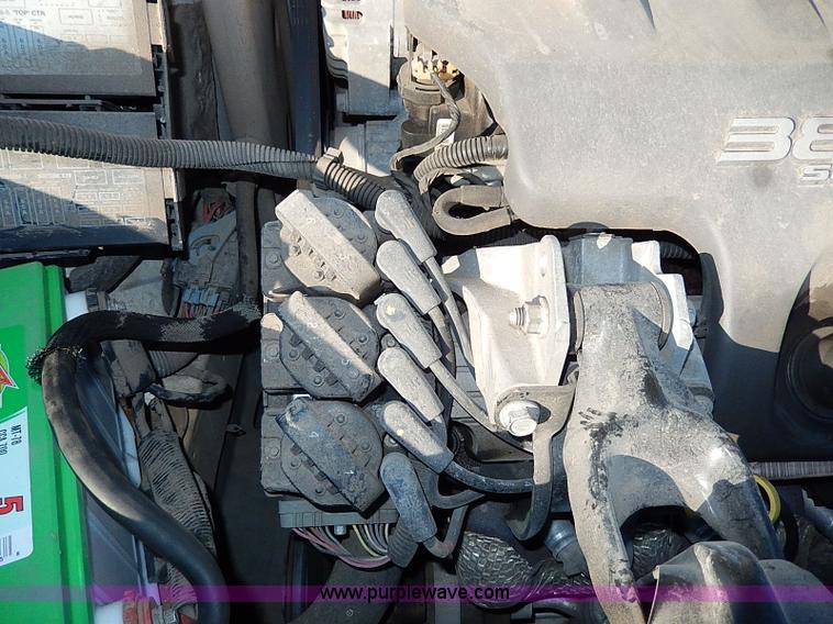 image for item I9474 2002 Chevrolet Impala LS