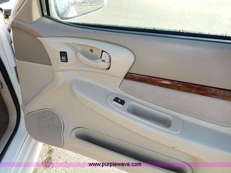 image for item I9474 2002 Chevrolet Impala LS