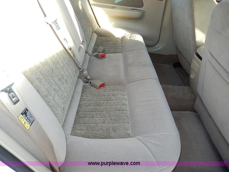 image for item I9474 2002 Chevrolet Impala LS