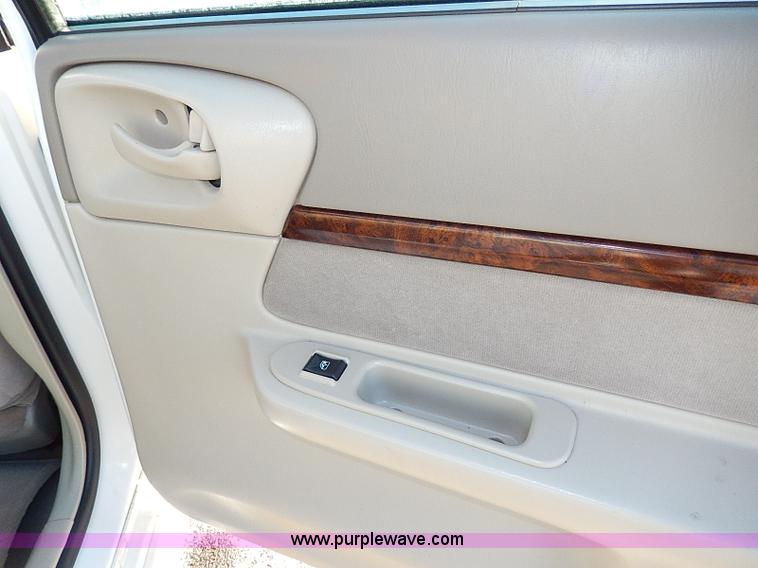 image for item I9474 2002 Chevrolet Impala LS