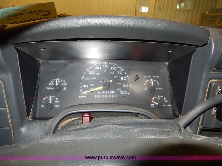 image for item I9493 1995 Chevrolet S10 pickup truck
