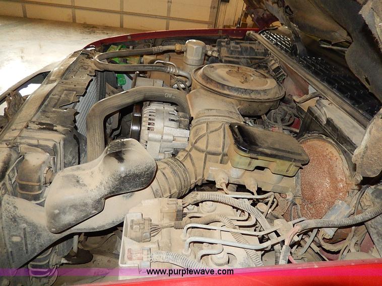 image for item I9493 1995 Chevrolet S10 pickup truck