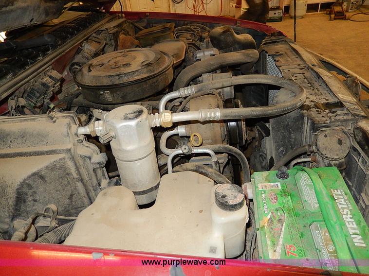 image for item I9493 1995 Chevrolet S10 pickup truck