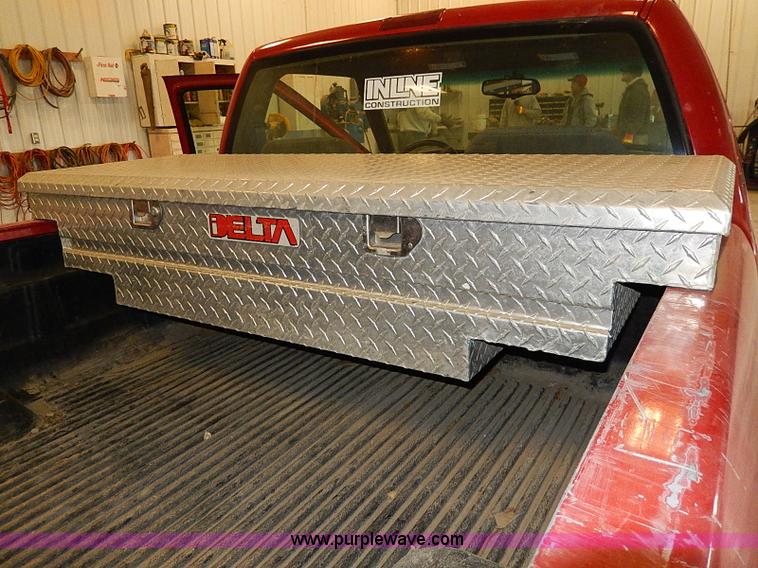 image for item I9493 1995 Chevrolet S10 pickup truck