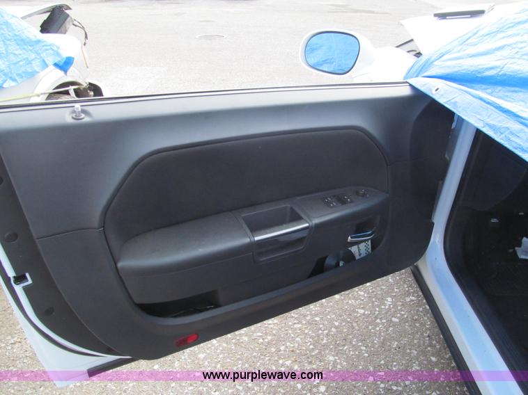 image for item G9672 2013 Dodge Challenger SXT