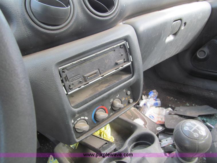 image for item G9674 2003 Pontiac Sunfire