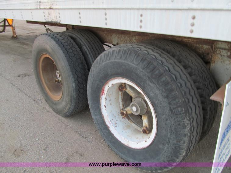 image for item G9704 1983 Trailmobile tandem axle dry van trailer