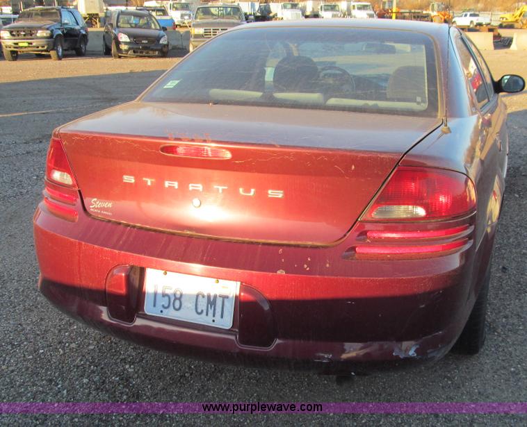 image for item G9705 2001 Dodge Stratus SE