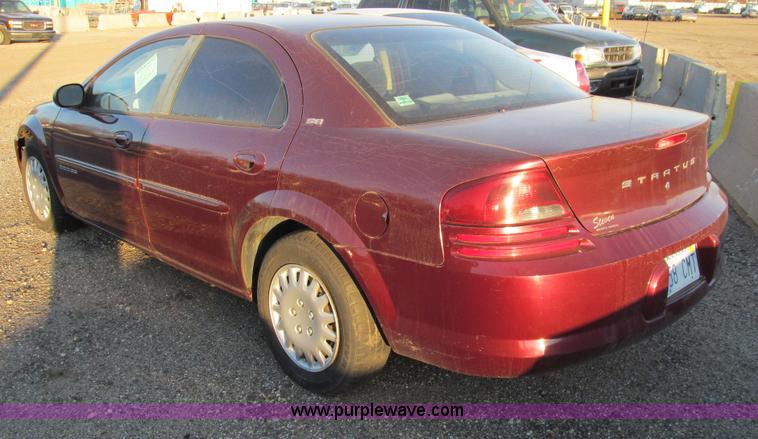 image for item G9705 2001 Dodge Stratus SE