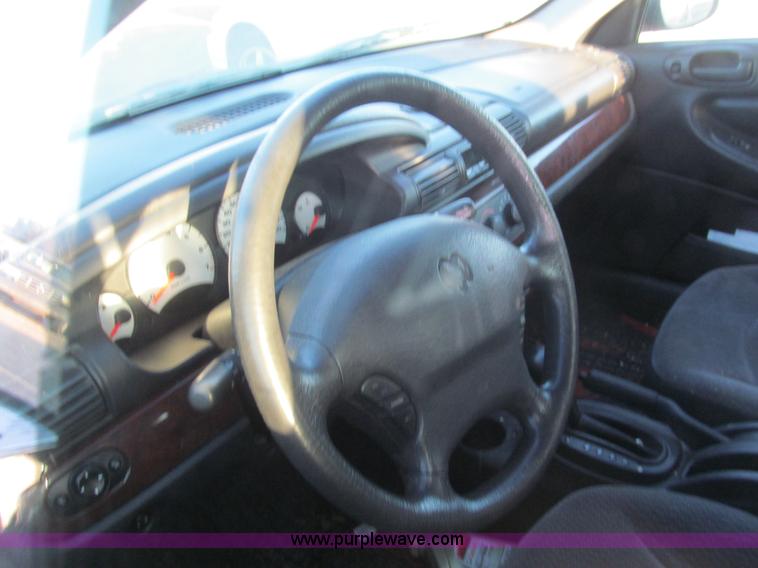 image for item G9705 2001 Dodge Stratus SE