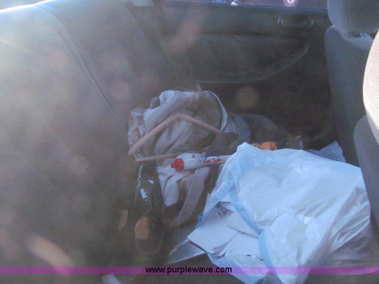 image for item G9705 2001 Dodge Stratus SE