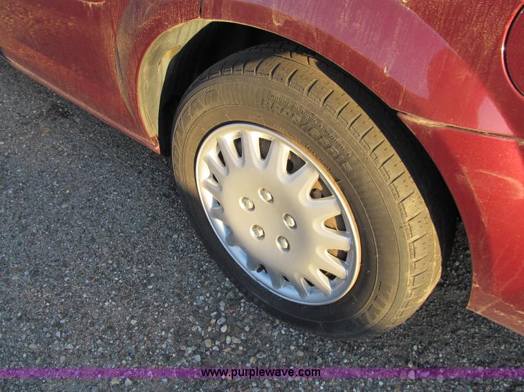 image for item G9705 2001 Dodge Stratus SE