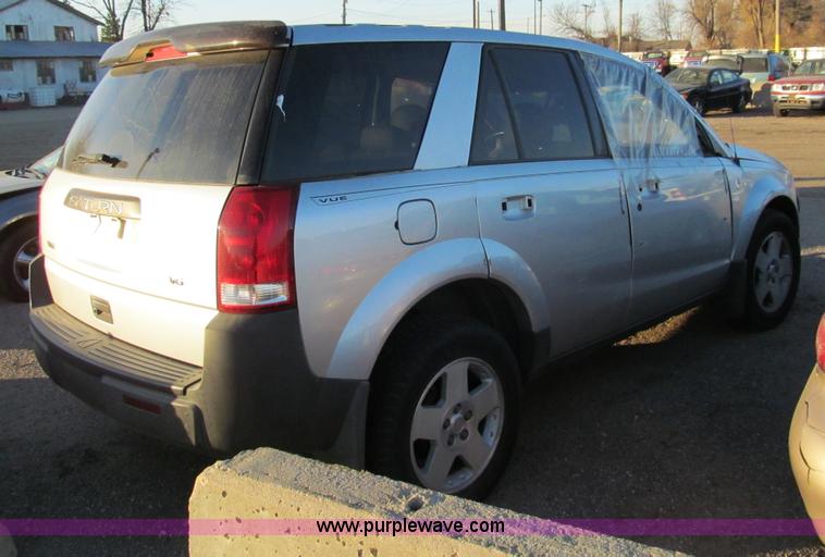 image for item G9706 2004 Saturn Vue SUV