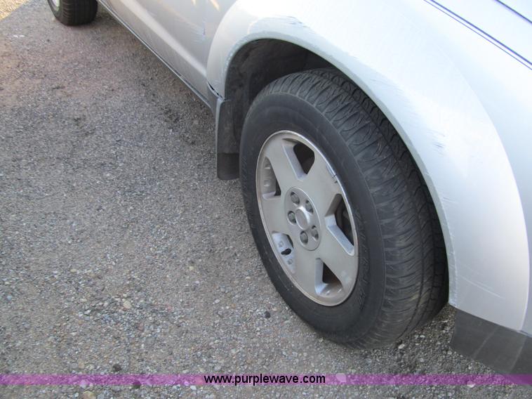 image for item G9706 2004 Saturn Vue SUV